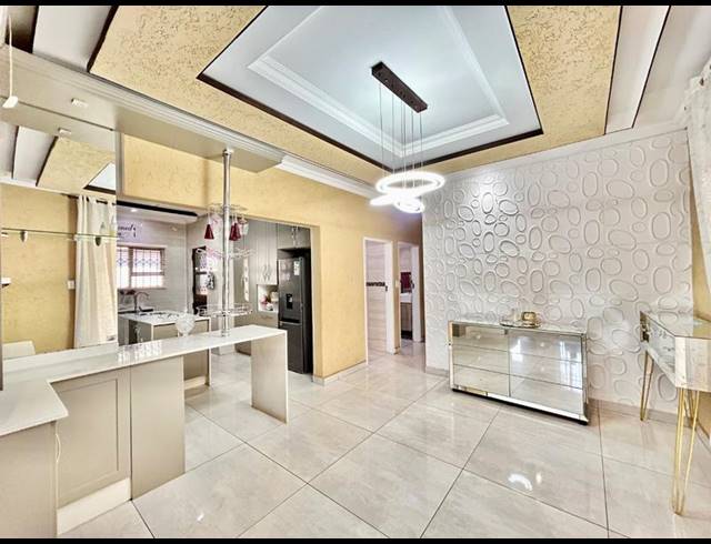 3 BEDROOM HOUSE FOR SALE IN THE ORCHARDS